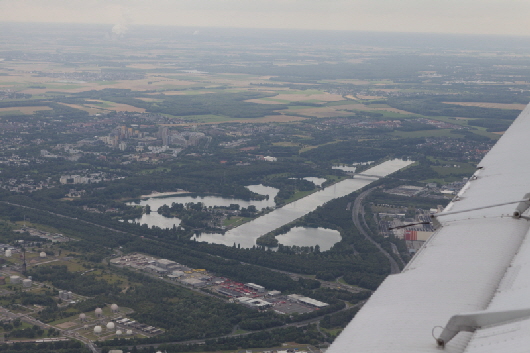 Fhlinger See mit Regattastrecke